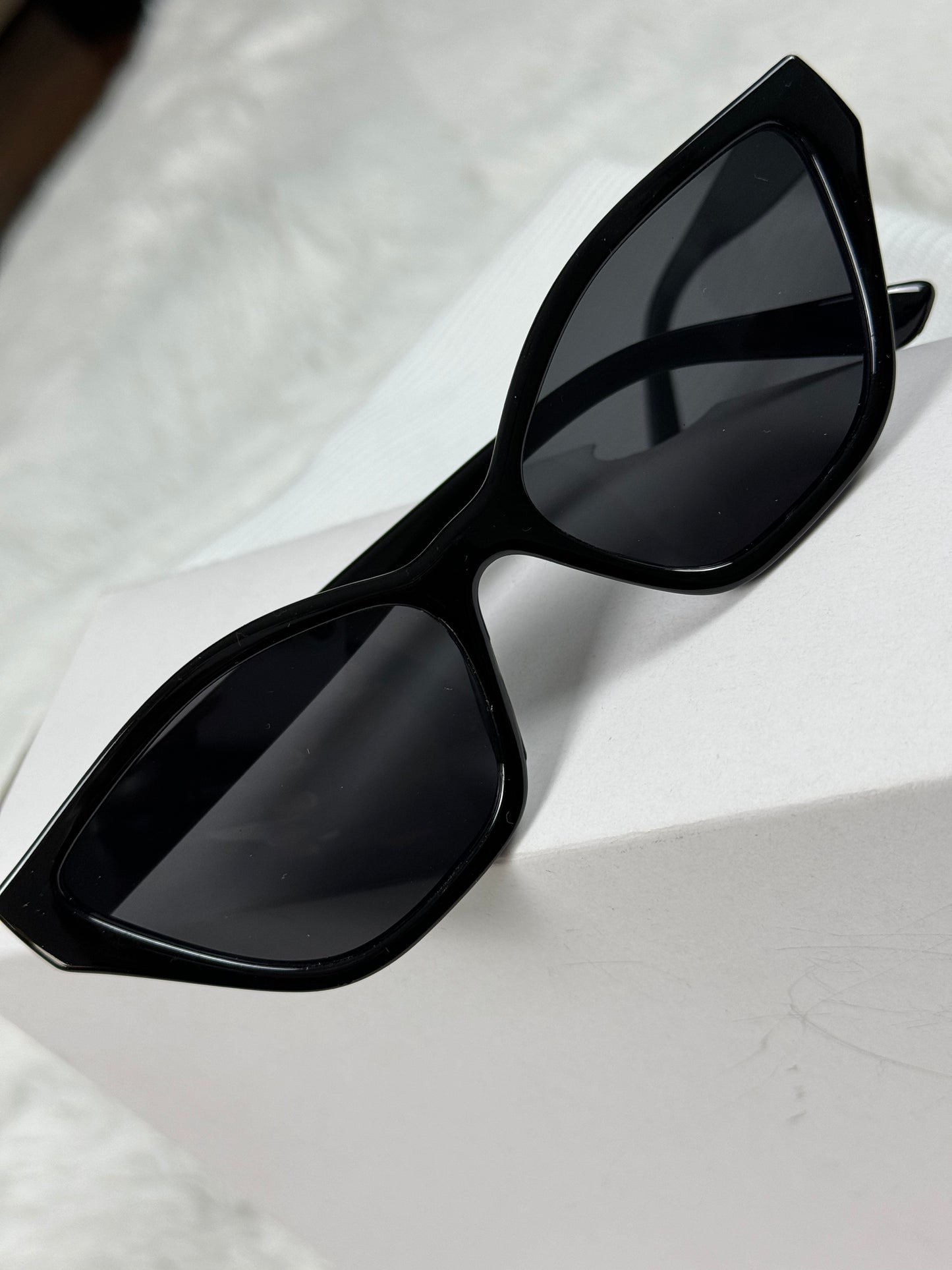 Vibes Sunglasses